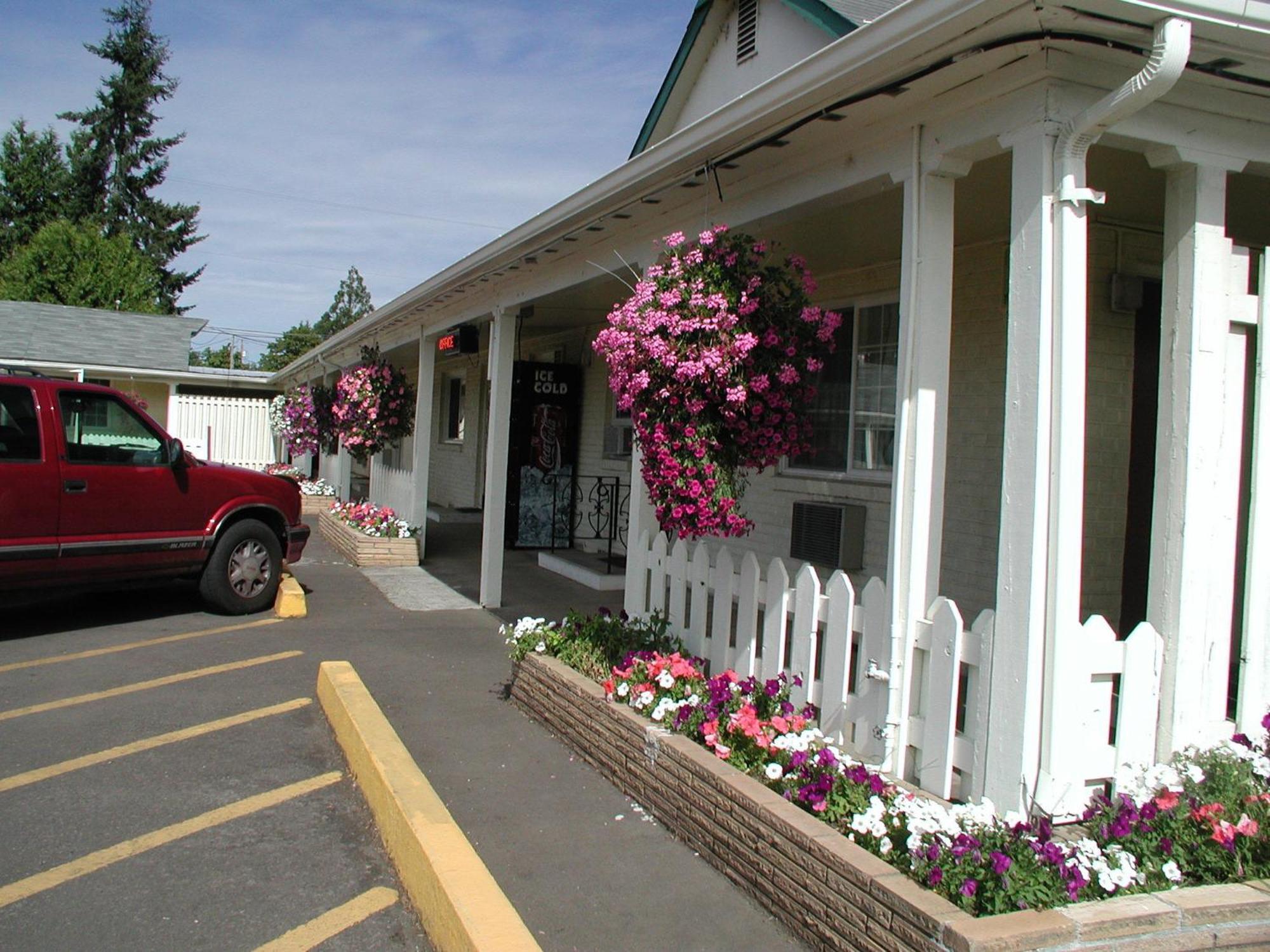 Valley Inn - Lebanon Oregon Esterno foto